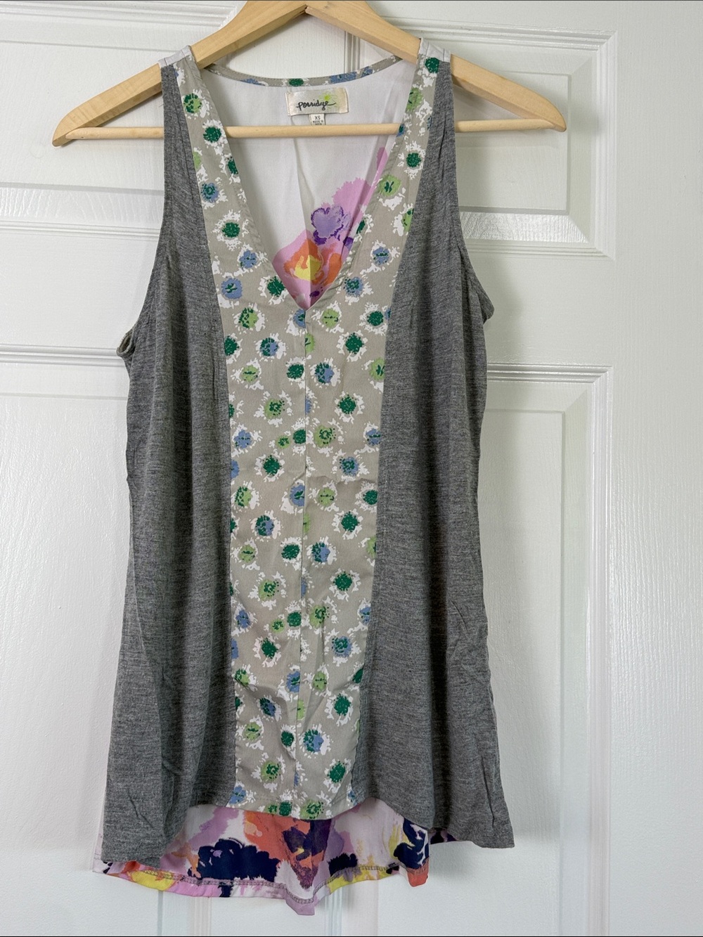 Porridge Gray Tank with Floral Center Panel and Colorful Hem XS
